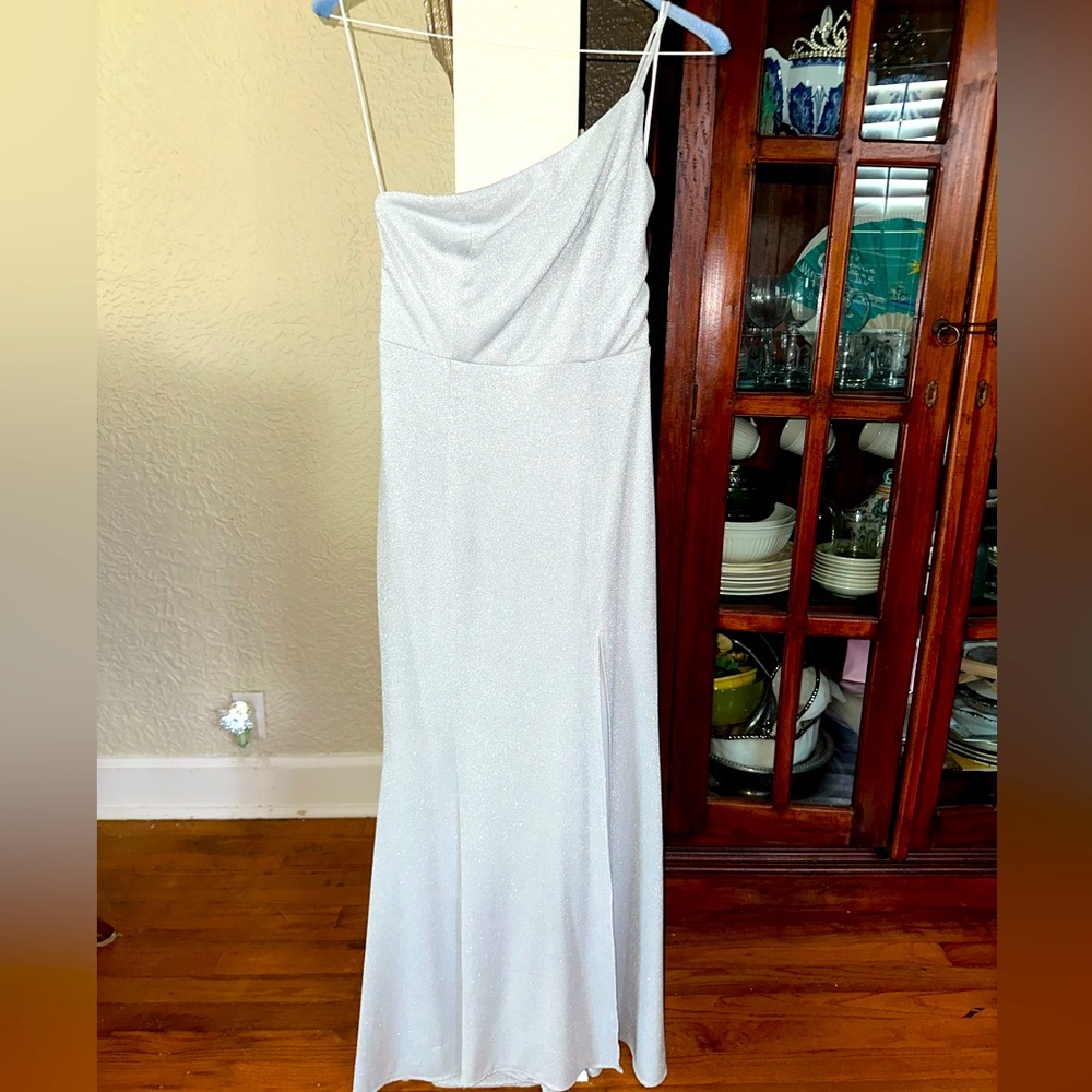 boutique floor length sliver/light grey shimmer formal dress